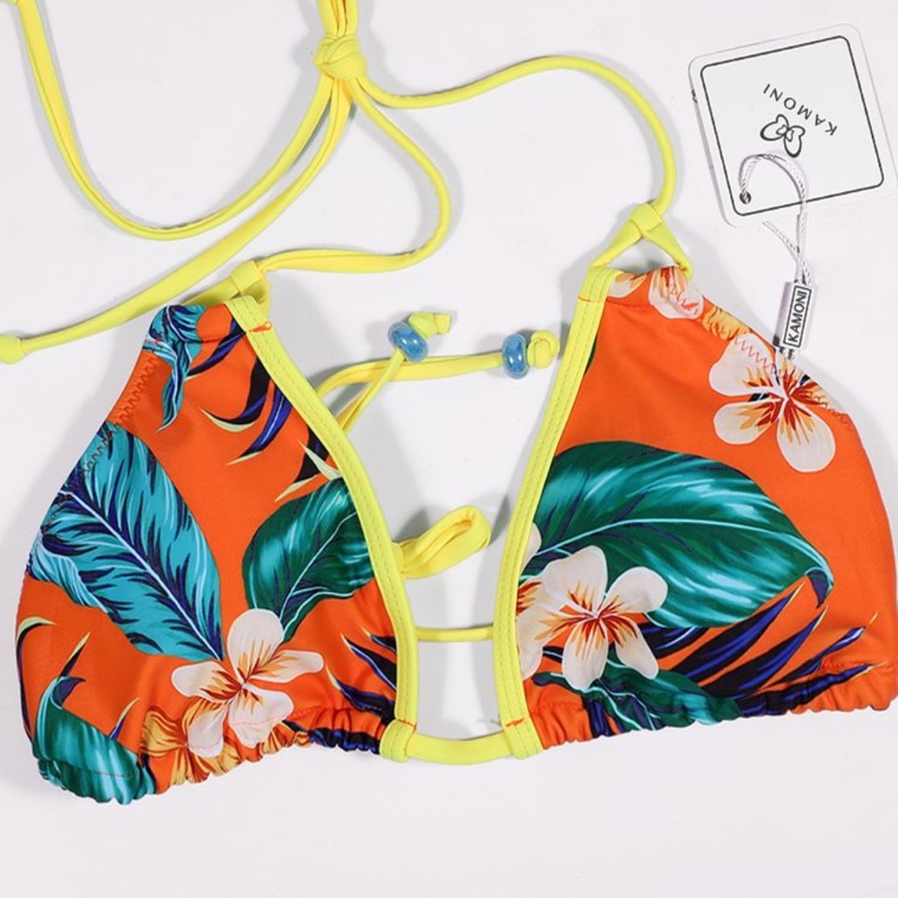 KAMONI TROPICAL PRINT TRIANGLE TOP NWT SIZE S